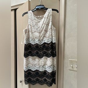 Black/cream lace dress, Jessica Simpson, size 4